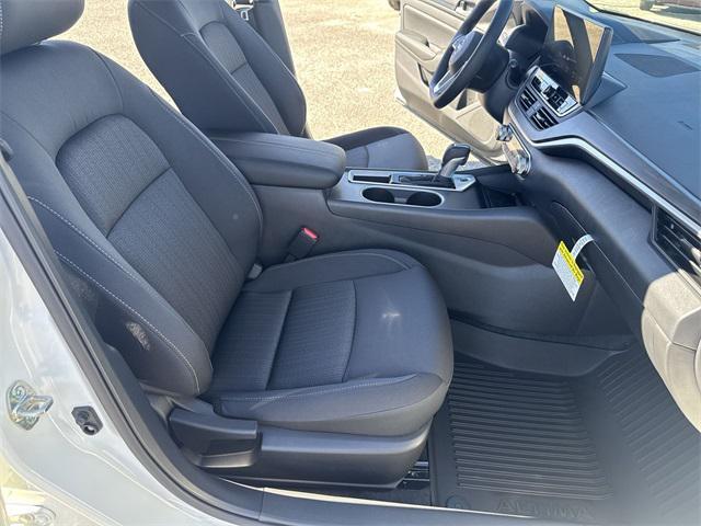 new 2025 Nissan Altima car, priced at $28,475