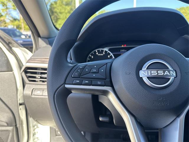 new 2025 Nissan Altima car, priced at $28,475