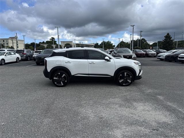 new 2025 Nissan Kicks car, priced at $25,467