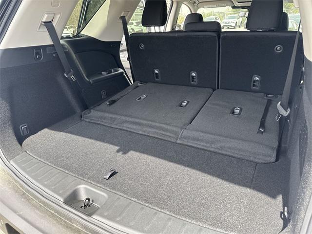 new 2025 Nissan Pathfinder car, priced at $35,353