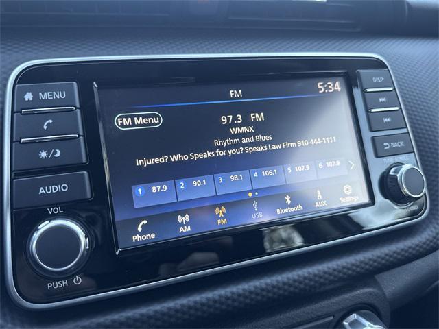 new 2025 Nissan Kicks car, priced at $21,946