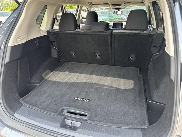 used 2022 Nissan Rogue car, priced at $25,900