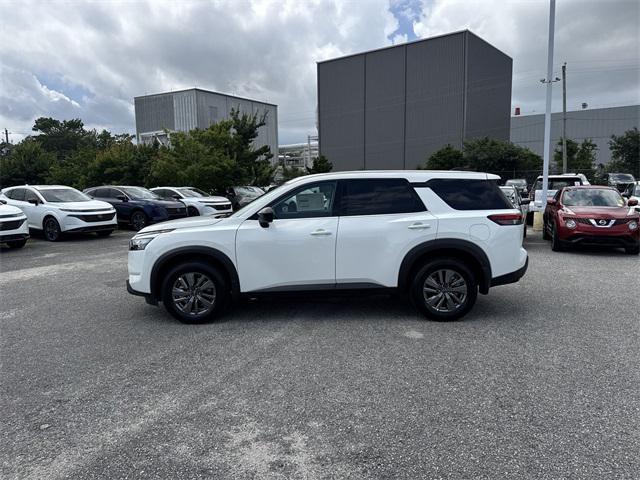 new 2025 Nissan Pathfinder car, priced at $37,492