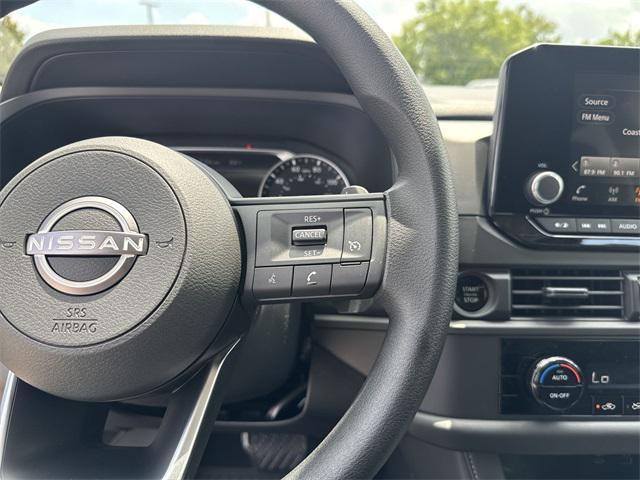 new 2025 Nissan Pathfinder car, priced at $37,492