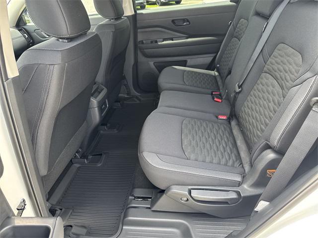new 2025 Nissan Pathfinder car, priced at $37,492