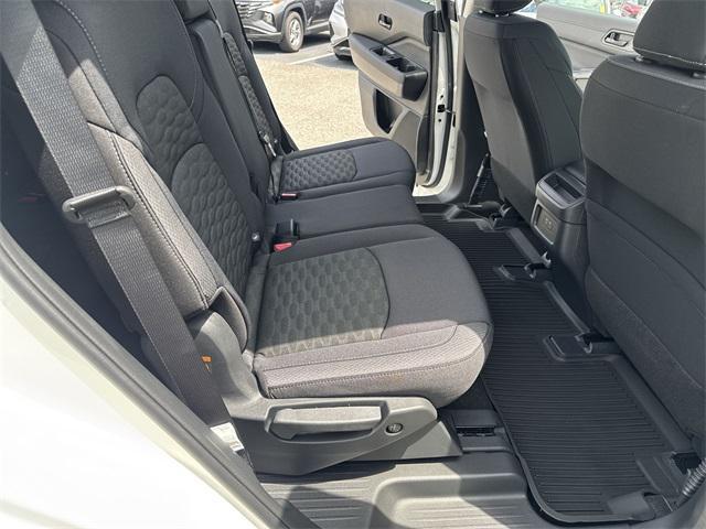 new 2025 Nissan Pathfinder car, priced at $37,492