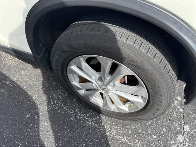 used 2015 Nissan Rogue car, priced at $8,900