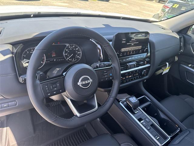 new 2025 Nissan Pathfinder car, priced at $41,506
