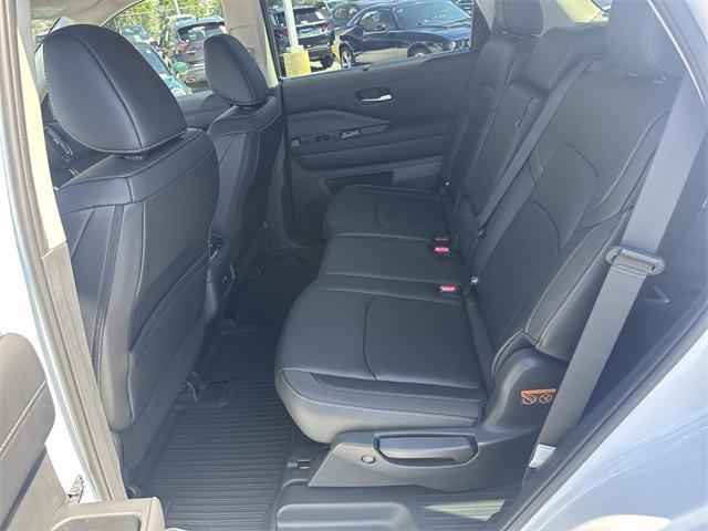 new 2025 Nissan Pathfinder car, priced at $41,506
