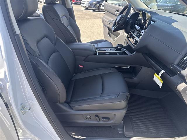new 2025 Nissan Pathfinder car, priced at $41,506