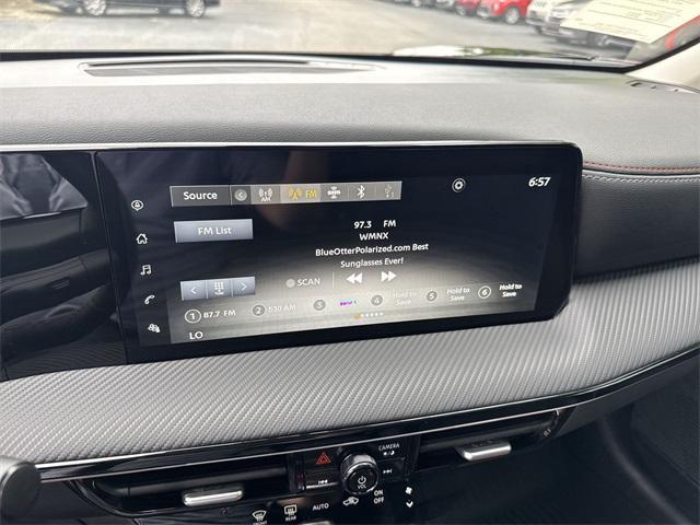 new 2025 Nissan Kicks car, priced at $27,197