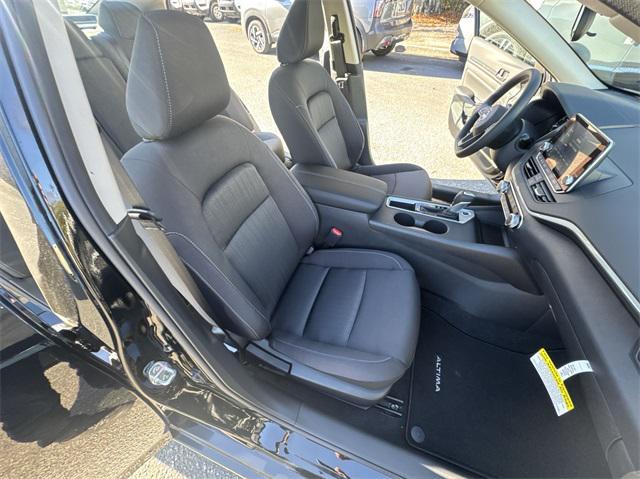 new 2025 Nissan Altima car, priced at $25,685