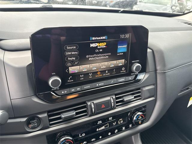 new 2025 Nissan Pathfinder car, priced at $37,492