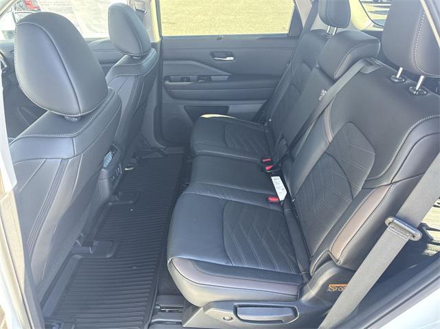 new 2025 Nissan Pathfinder car, priced at $49,799