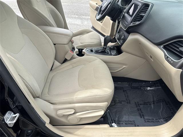used 2019 Jeep Cherokee car, priced at $16,941