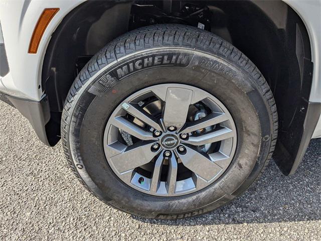 new 2025 Nissan Frontier car, priced at $39,310