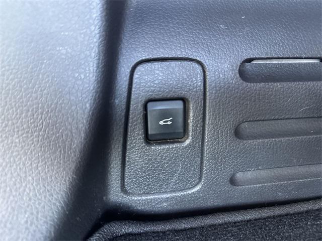 used 2012 Lincoln MKX car, priced at $10,900