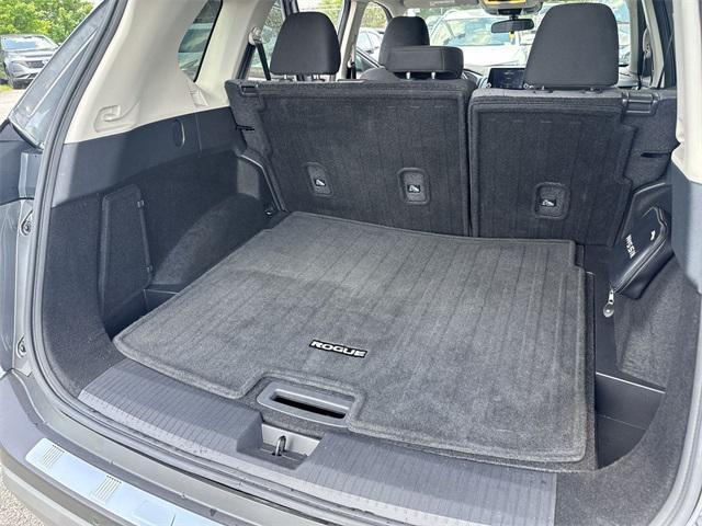 used 2023 Nissan Rogue car, priced at $25,889