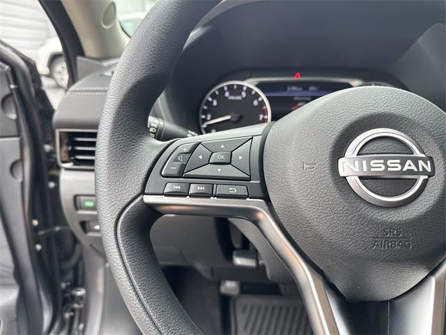 new 2025 Nissan Sentra car, priced at $23,185