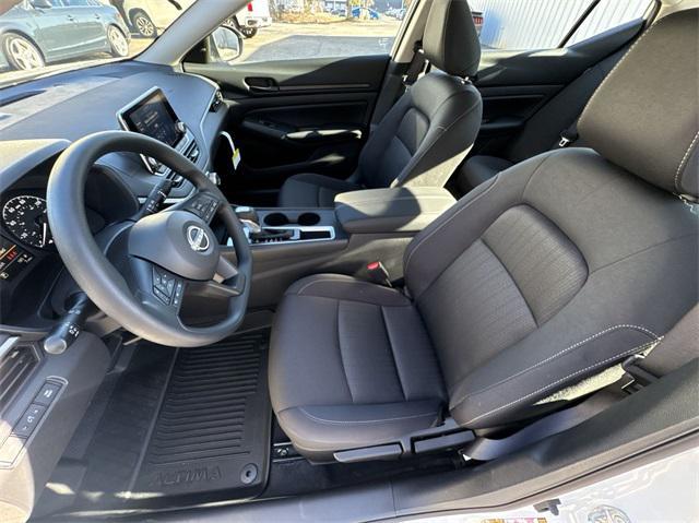 new 2025 Nissan Altima car, priced at $25,685