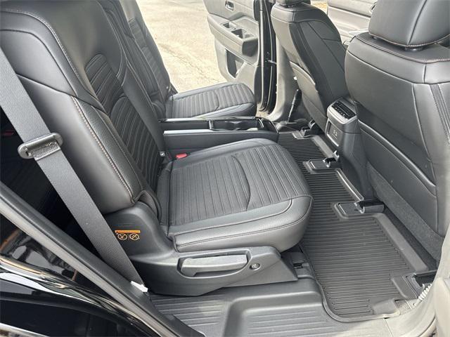 new 2025 Nissan Pathfinder car, priced at $43,527