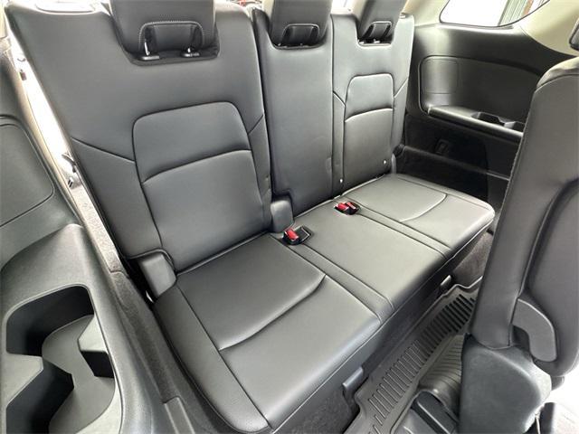 new 2025 Nissan Pathfinder car, priced at $40,523
