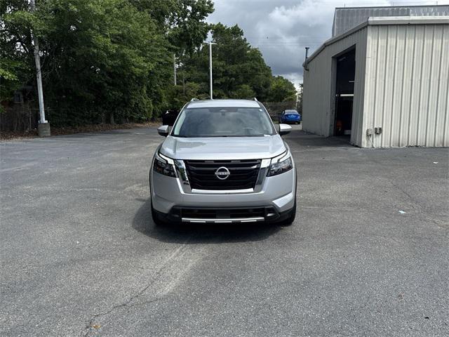 new 2025 Nissan Pathfinder car, priced at $40,523
