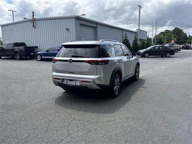 new 2025 Nissan Pathfinder car, priced at $40,523