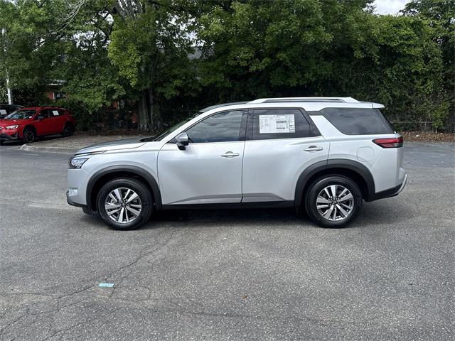 new 2025 Nissan Pathfinder car, priced at $40,523