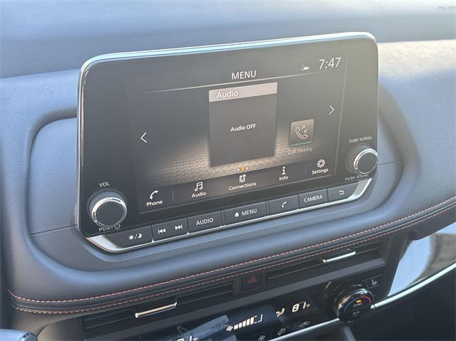 new 2025 Nissan Rogue car, priced at $33,252