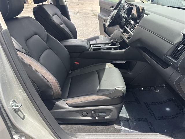 used 2025 Nissan Pathfinder car, priced at $44,900