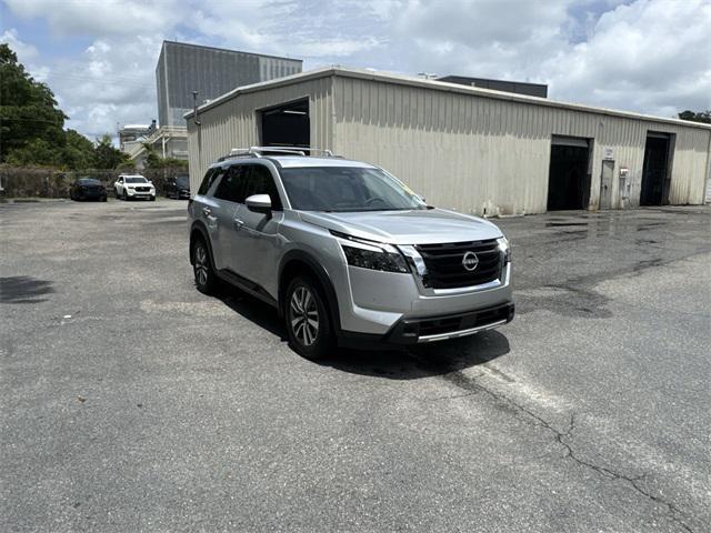 used 2025 Nissan Pathfinder car, priced at $44,900