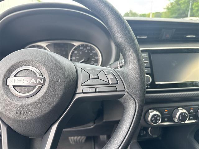 new 2025 Nissan Kicks car, priced at $23,024