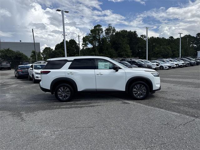new 2025 Nissan Pathfinder car, priced at $37,492