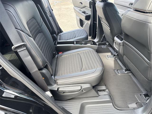 new 2025 Nissan Pathfinder car, priced at $43,010