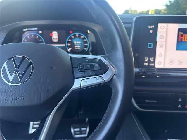 used 2024 Volkswagen Atlas Cross Sport car, priced at $39,991