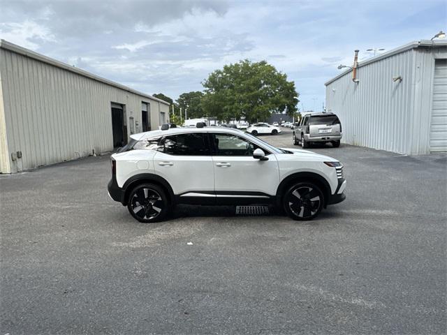 new 2025 Nissan Kicks car, priced at $28,970