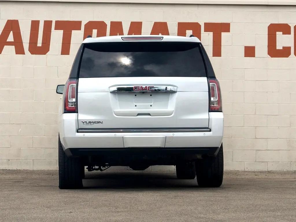 used 2019 GMC Yukon car, priced at $35,844