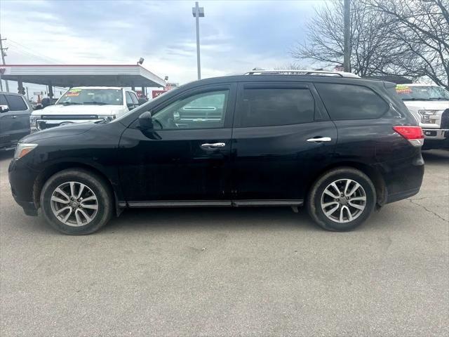 used 2016 Nissan Pathfinder car, priced at $7,344