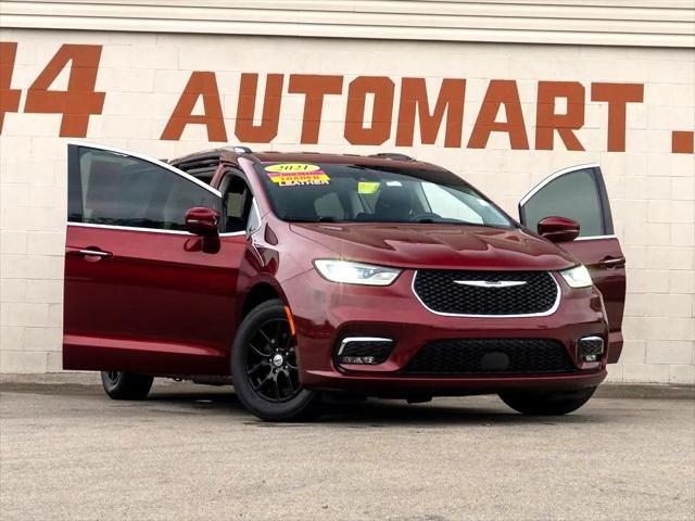 used 2021 Chrysler Pacifica car, priced at $19,244