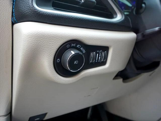 used 2021 Chrysler Pacifica car, priced at $19,244
