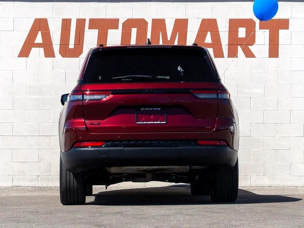 used 2023 Jeep Grand Cherokee car, priced at $31,944