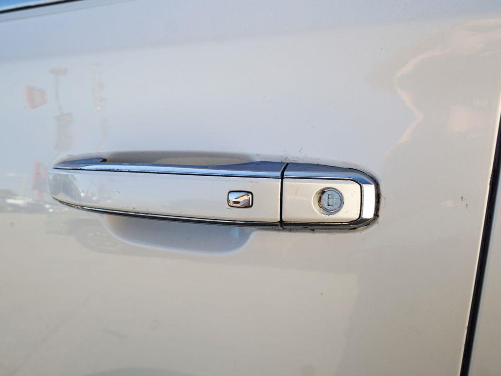 used 2018 GMC Yukon car, priced at $39,944