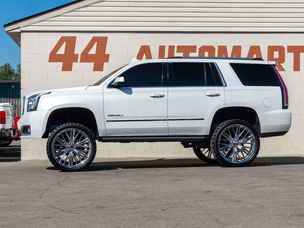 used 2018 GMC Yukon car, priced at $39,944