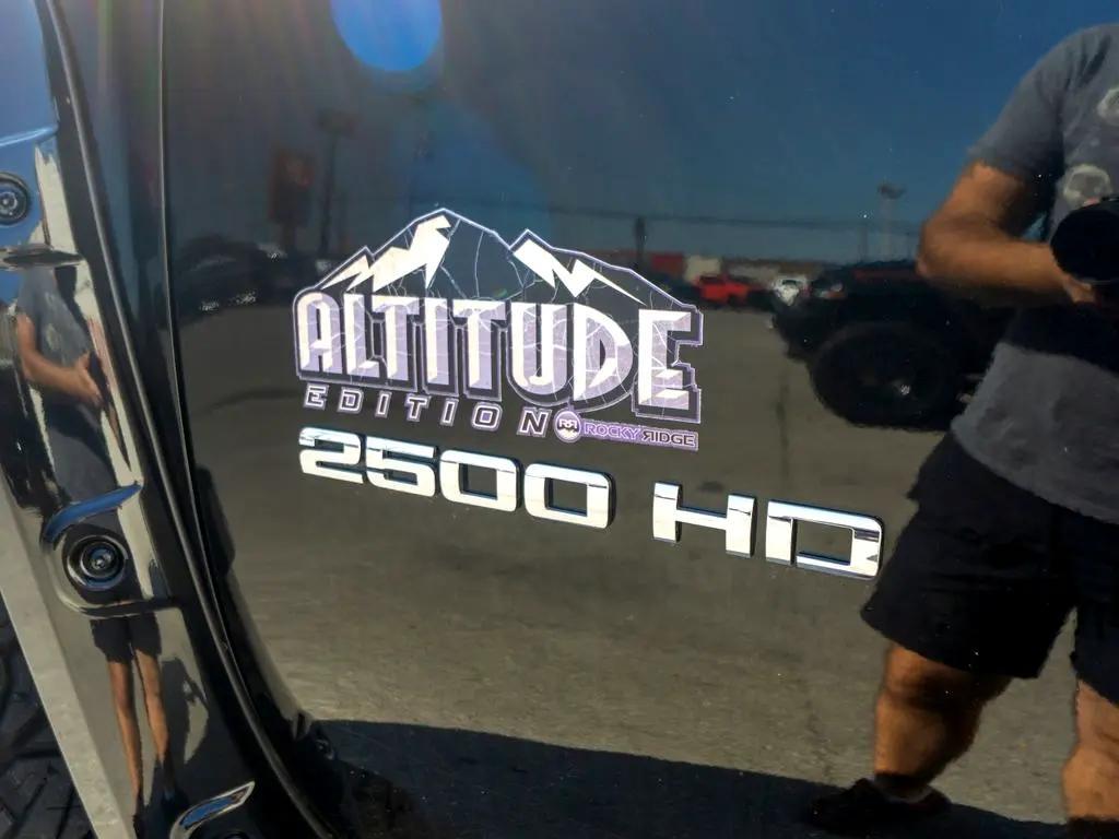 used 2014 GMC Sierra 2500 car, priced at $39,744