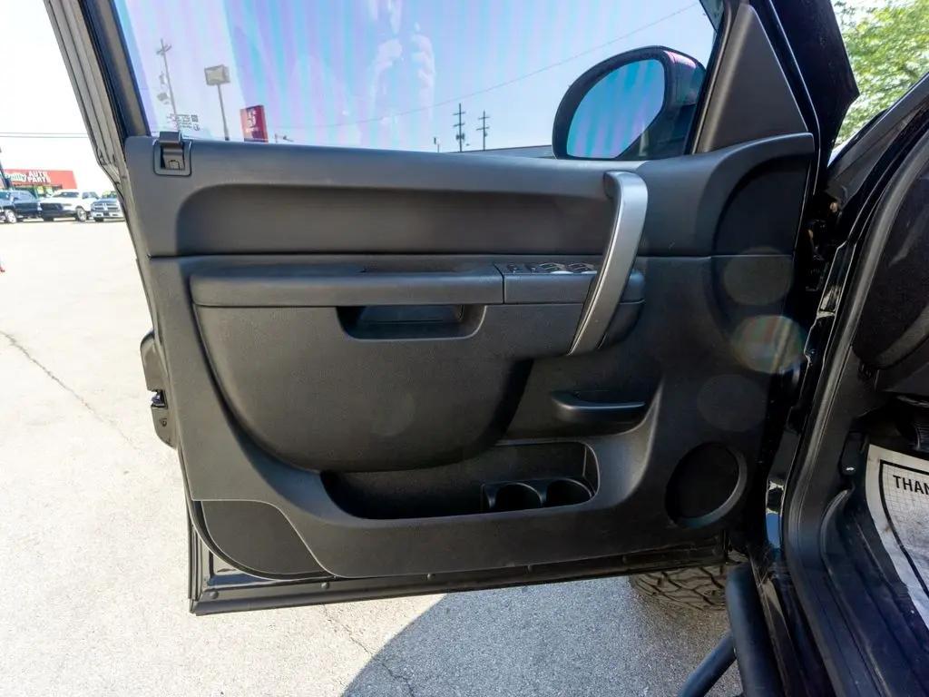 used 2014 GMC Sierra 2500 car, priced at $39,744