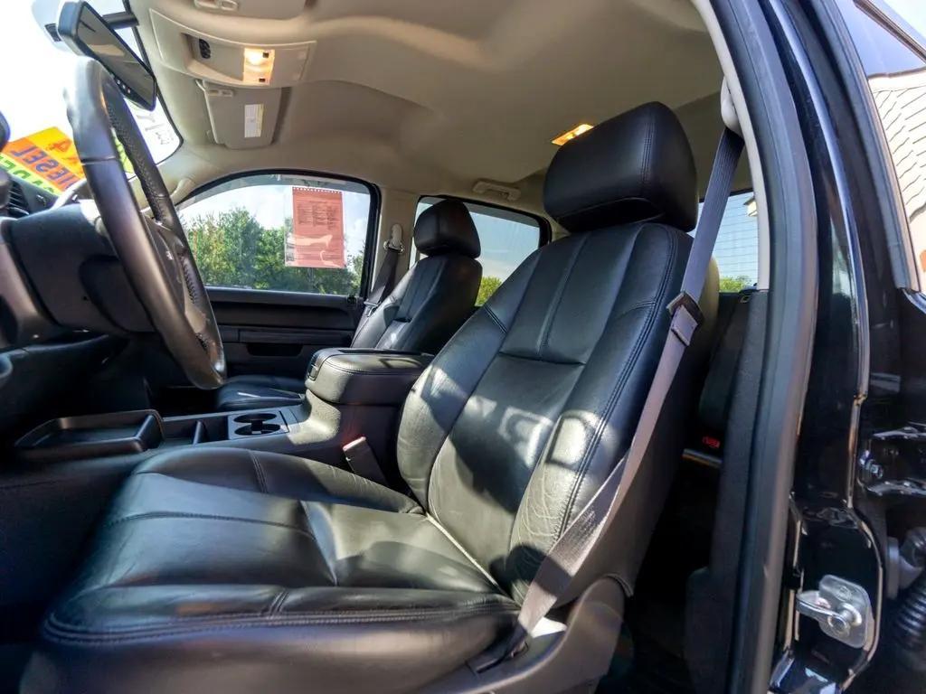 used 2014 GMC Sierra 2500 car, priced at $39,744