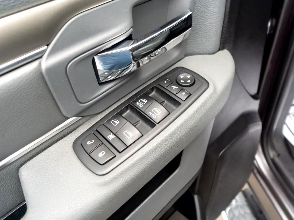 used 2015 Ram 1500 car, priced at $25,044