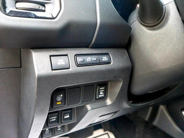 used 2022 Nissan Frontier car, priced at $39,244