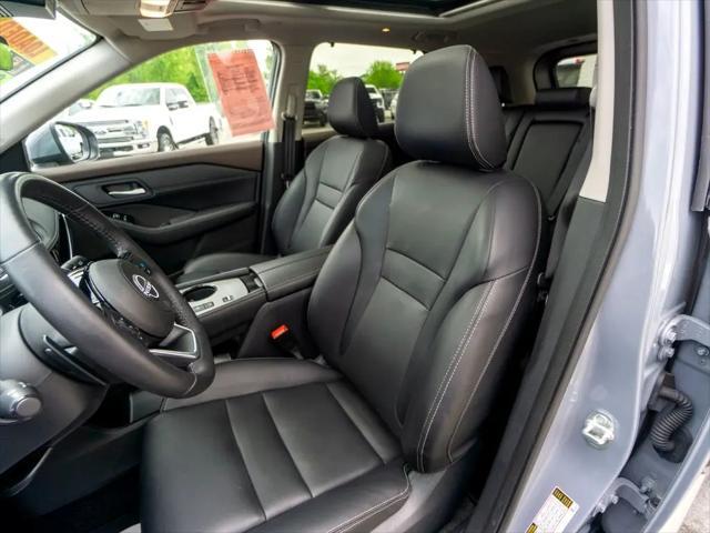 used 2023 Nissan Rogue car, priced at $32,244